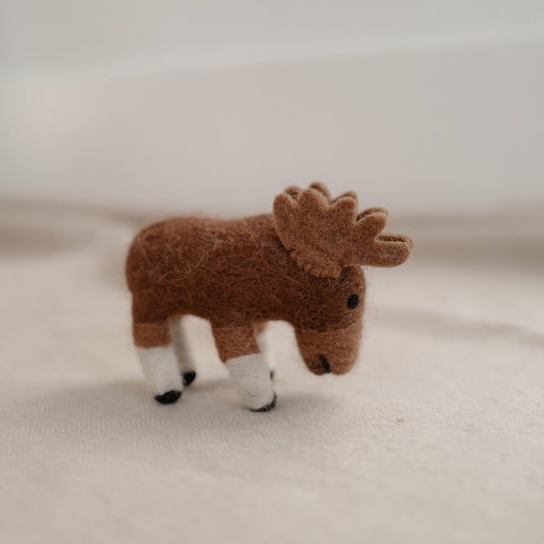 Felt Moose, Felt Moose Finger Puppet, Animal Puppet, Felt Animal by Play Planet. Handcrafted in Nepal and Fair Traded. Biodegradable. Unique Handmade Gift.