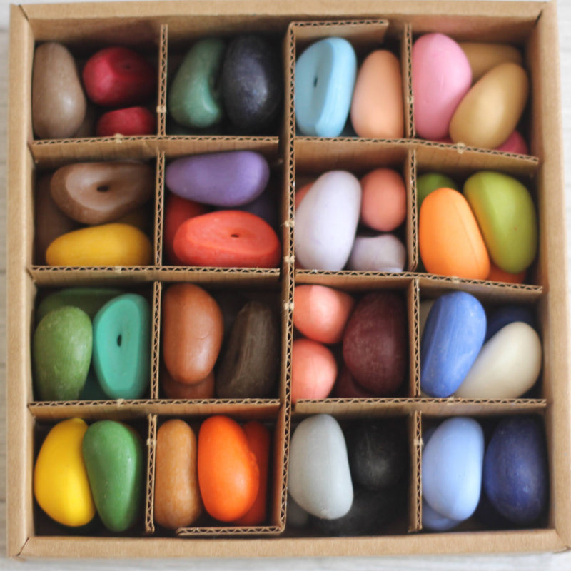 Just Rocks in a Box - 32 Colors 64 Crayons (2 of each color