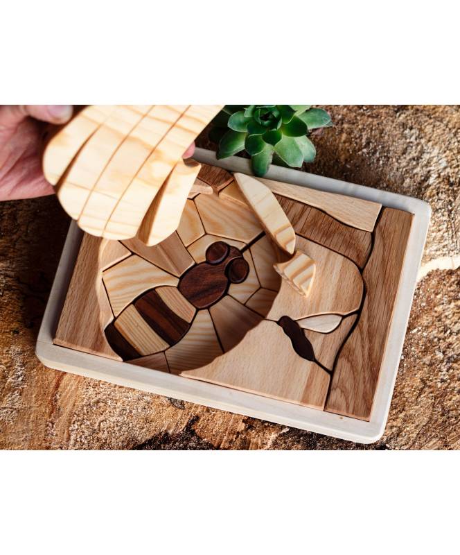 Bee Double Layers Puzzle - Play Planet