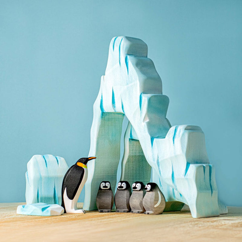 Wooden Antarctica Scene Large Waddle of Penguins With Icy Cliffs and Ice Floe Set by Play Planet